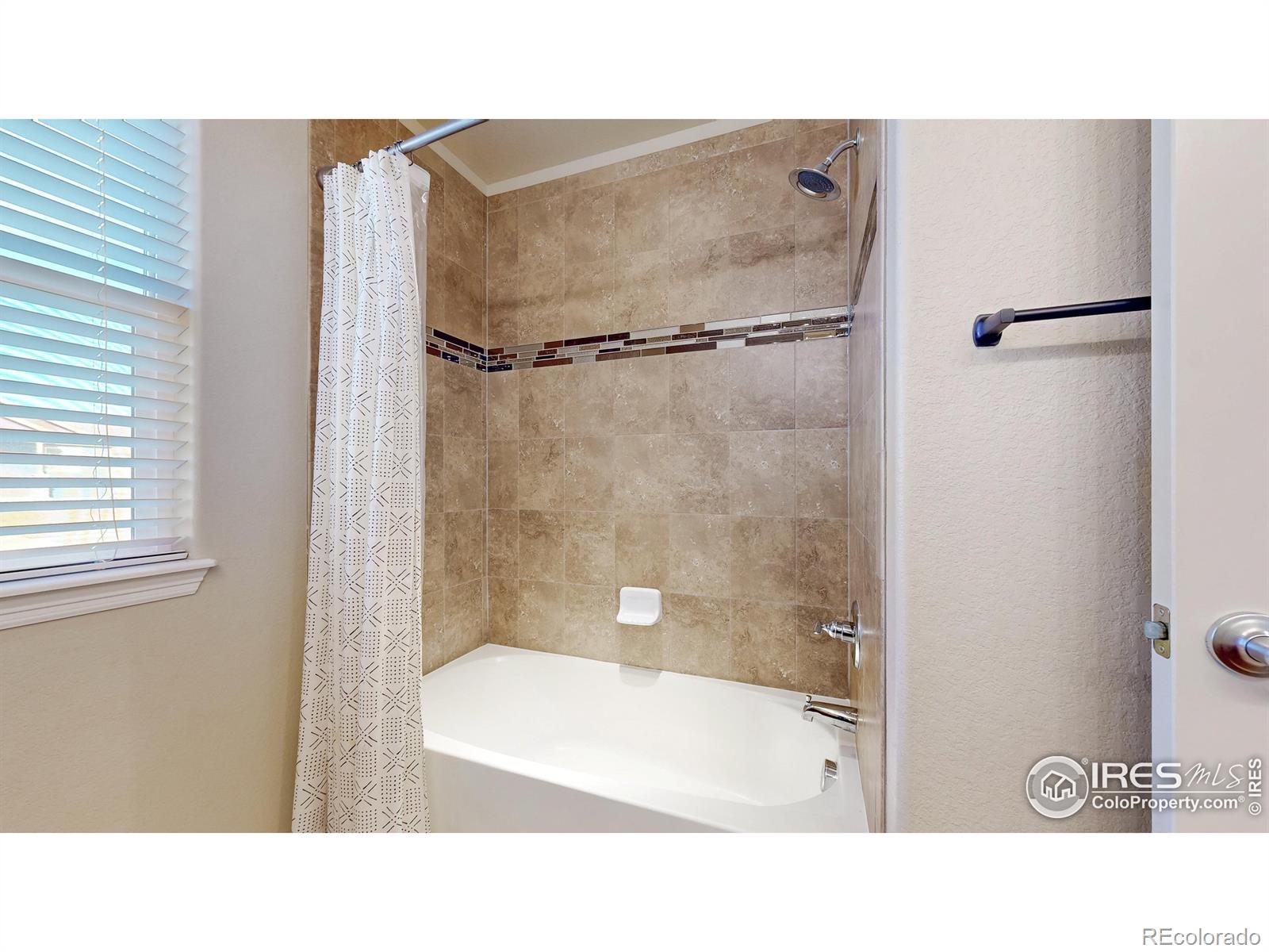 MLS Image #17 for 692  biscayne court,berthoud, Colorado