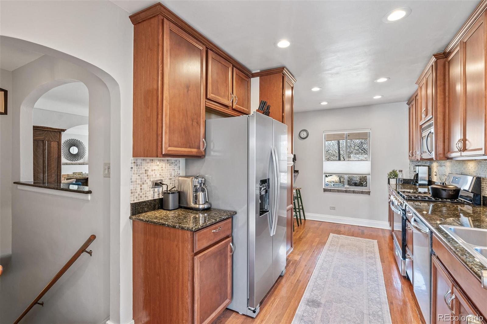 MLS Image #16 for 725  dahlia street,denver, Colorado