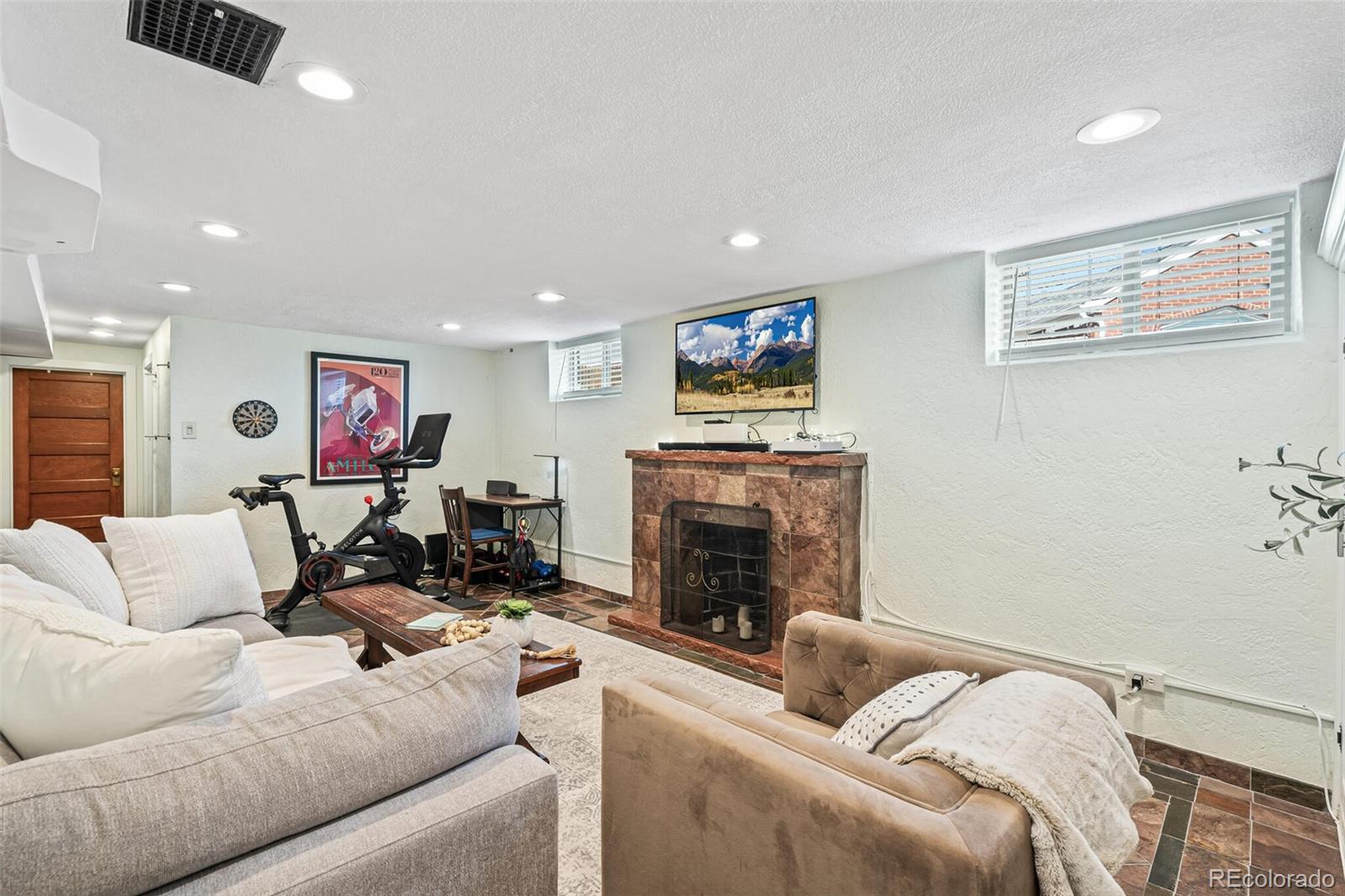 MLS Image #24 for 725  dahlia street,denver, Colorado