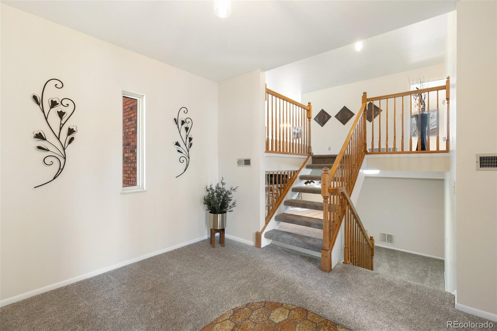 MLS Image #3 for 160  dolomite drive,colorado springs, Colorado