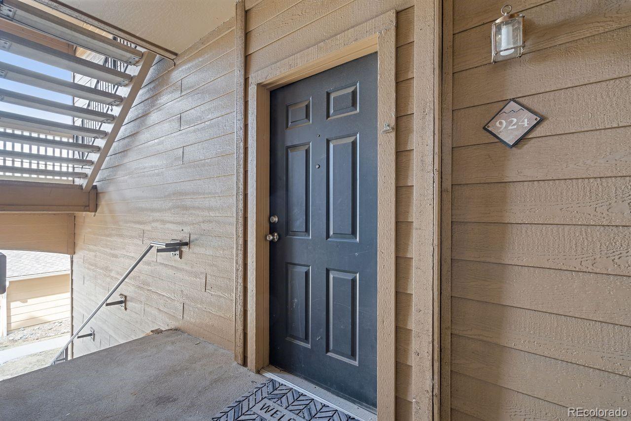MLS Image #2 for 1632 w canal circle 924,littleton, Colorado