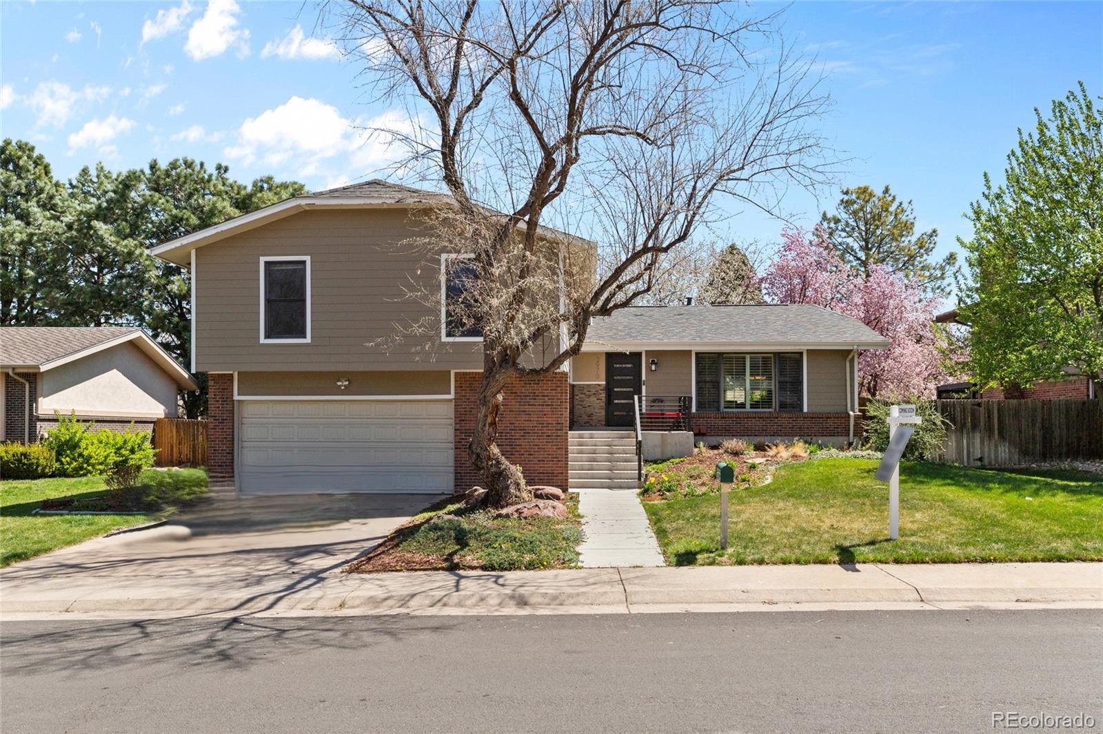 MLS Image #0 for 3970 s syracuse way,denver, Colorado
