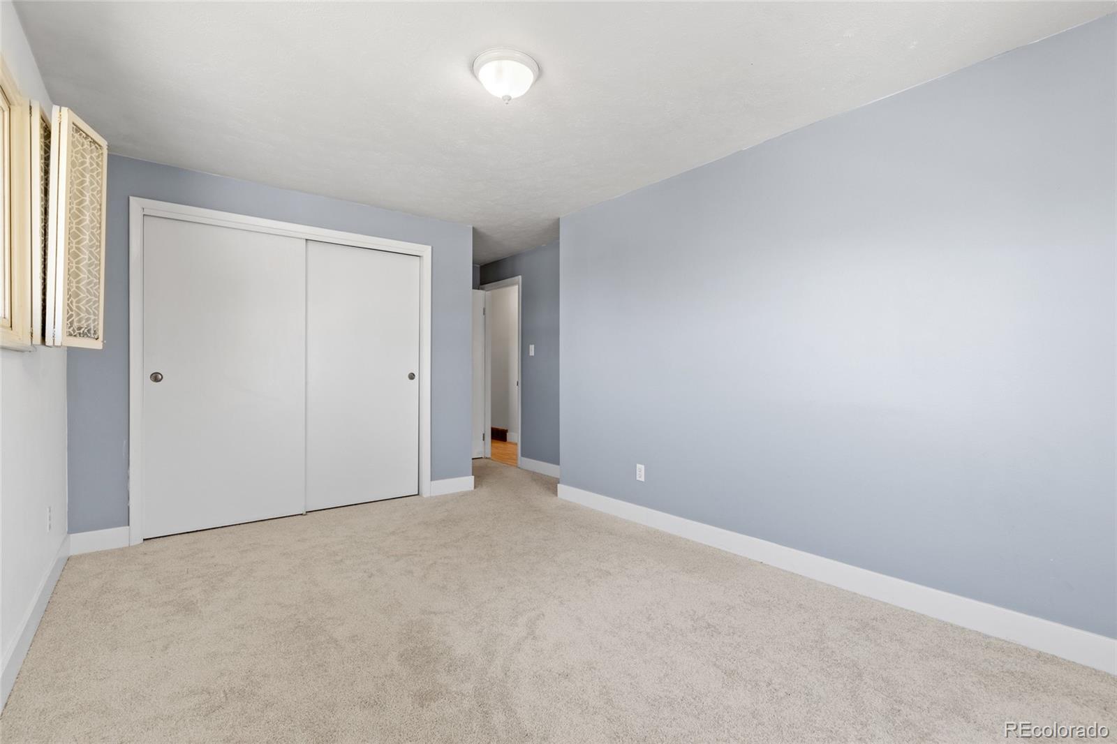 MLS Image #26 for 3970 s syracuse way,denver, Colorado