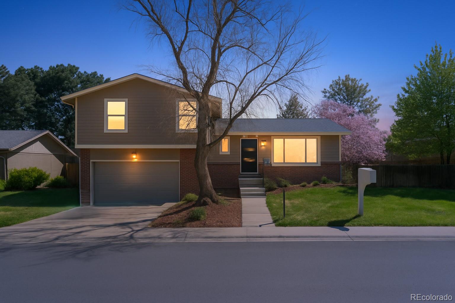 MLS Image #35 for 3970 s syracuse way,denver, Colorado