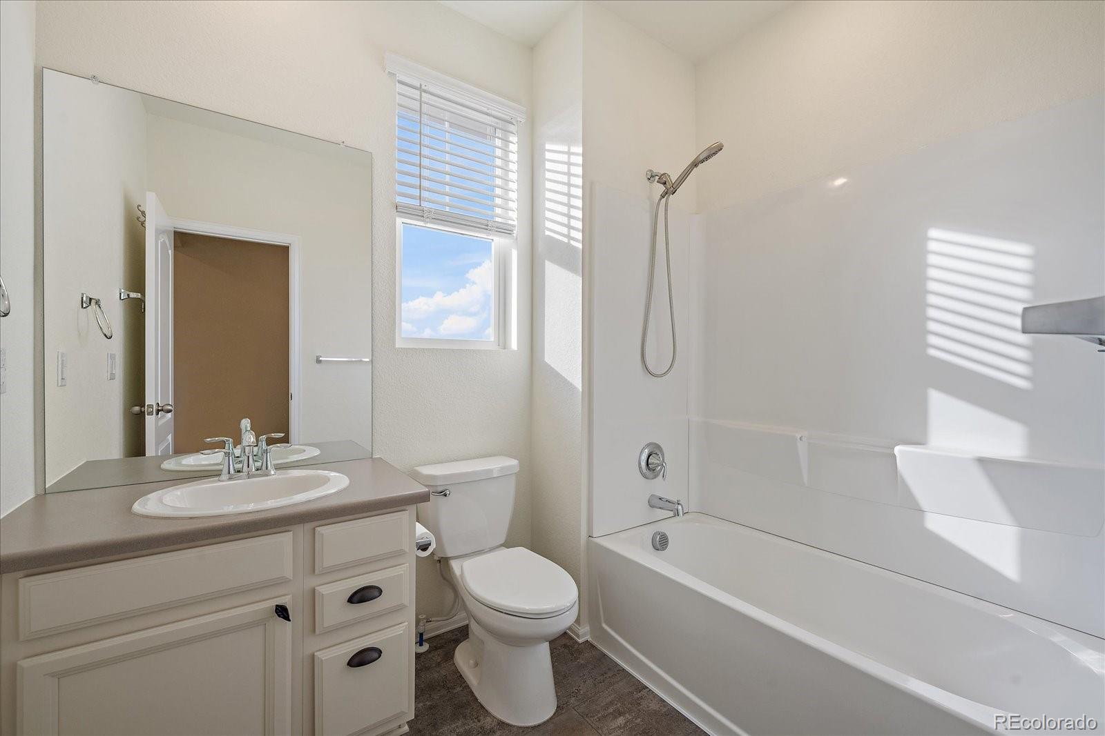 MLS Image #7 for 1110  black saddle street,elizabeth, Colorado