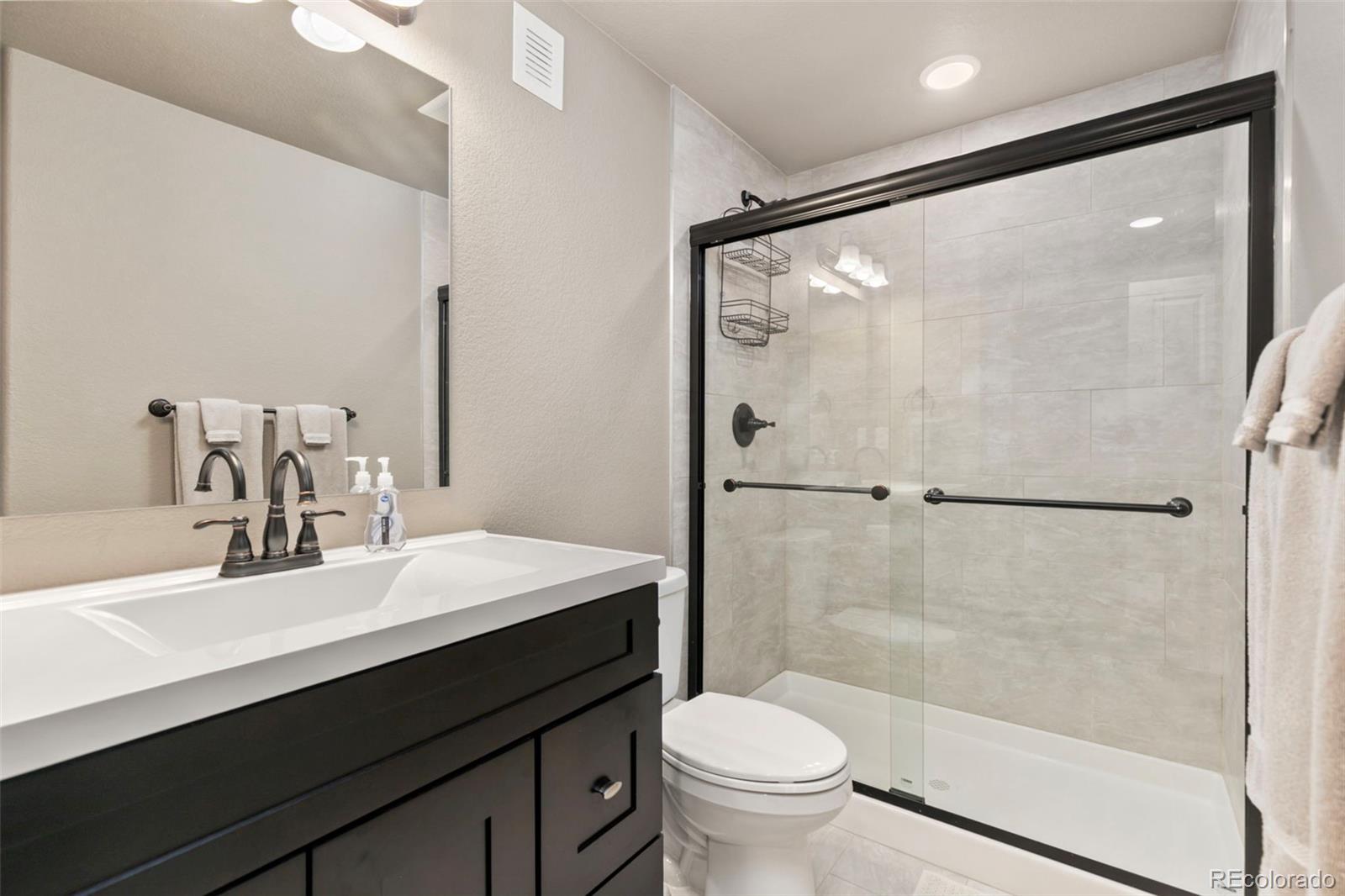 MLS Image #25 for 6690 s fenton street,littleton, Colorado