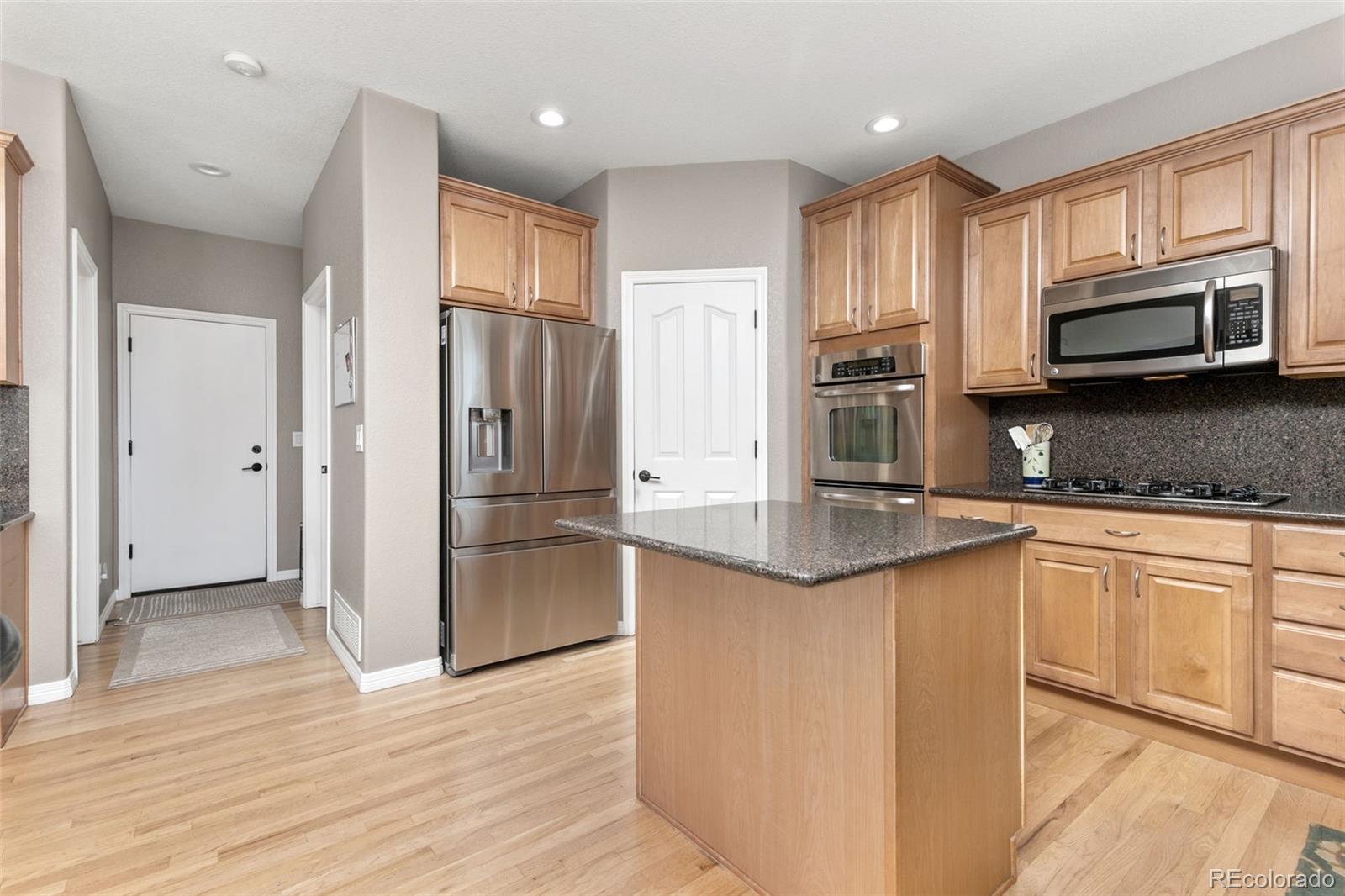 MLS Image #5 for 6690 s fenton street,littleton, Colorado