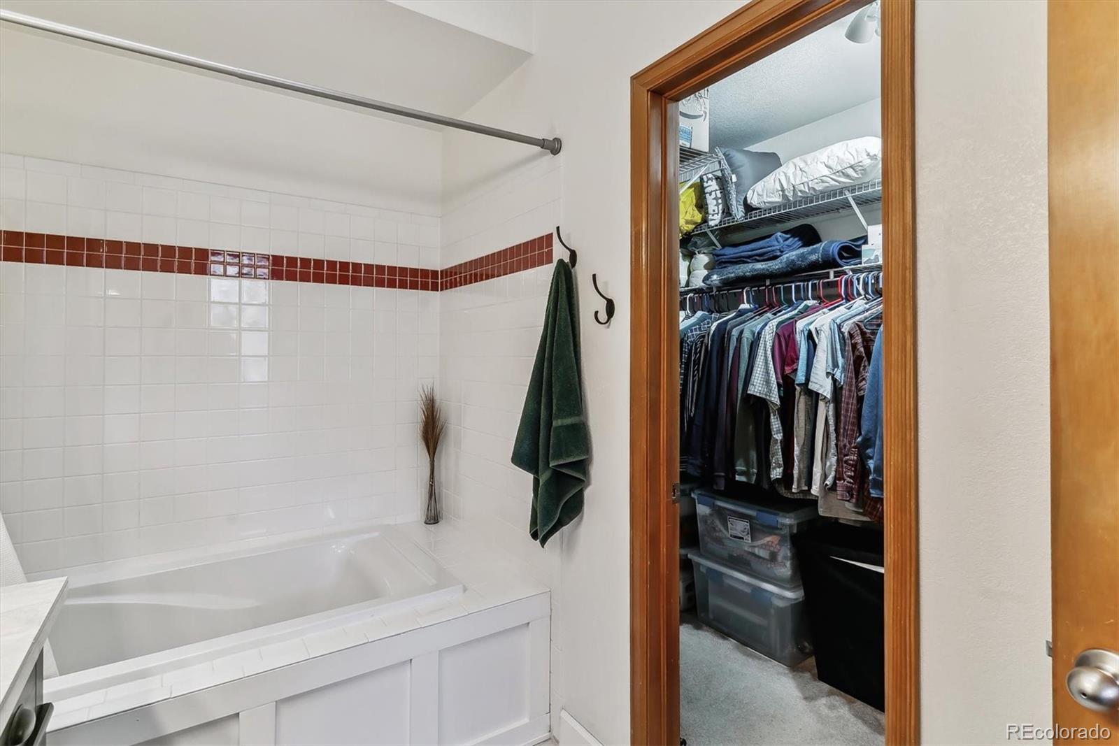 MLS Image #17 for 2135 s troy way,aurora, Colorado