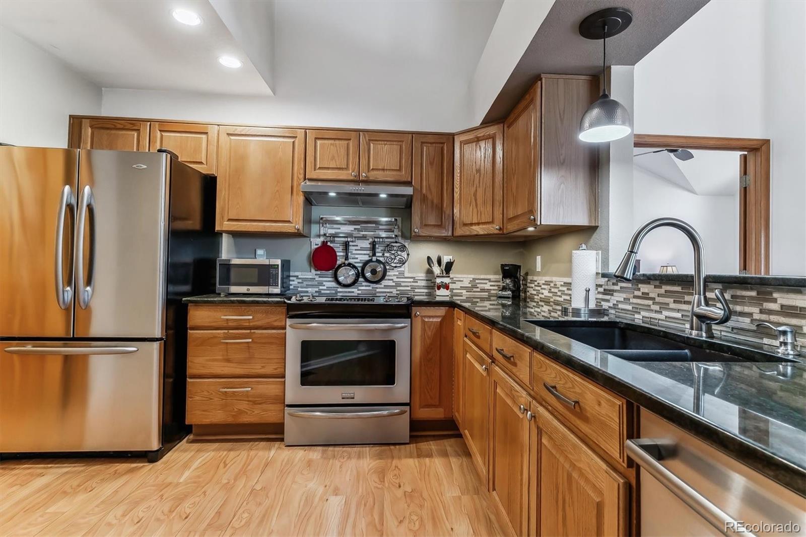 MLS Image #2 for 2135 s troy way,aurora, Colorado