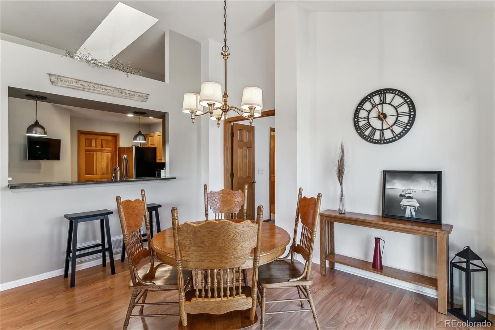 MLS Image #5 for 2135 s troy way,aurora, Colorado