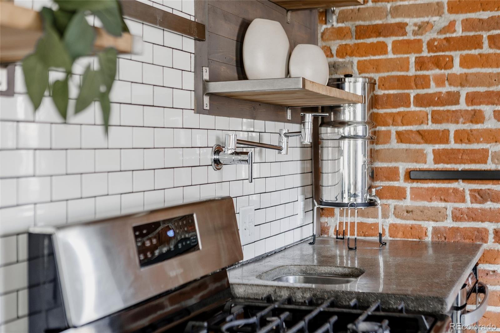 MLS Image #13 for 1788 s sherman street,denver, Colorado