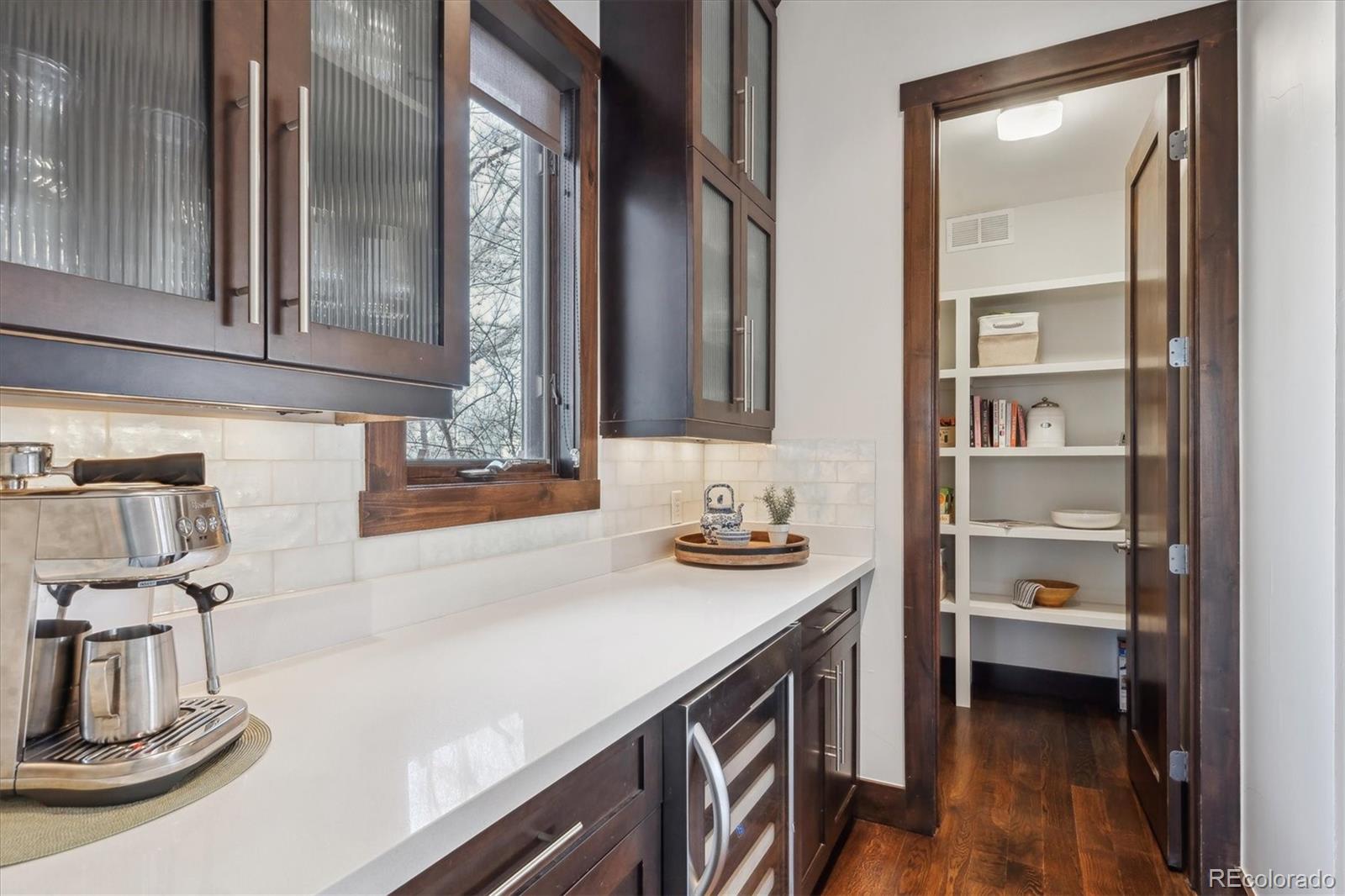 MLS Image #13 for 230  hudson street,denver, Colorado