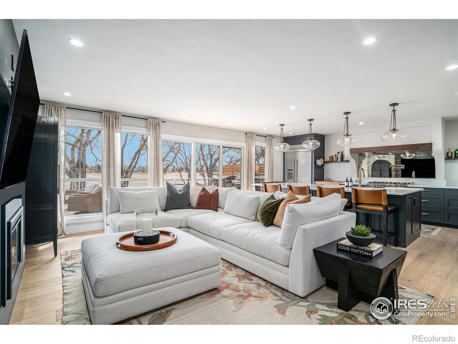 MLS Image #11 for 2730  logan drive,loveland, Colorado
