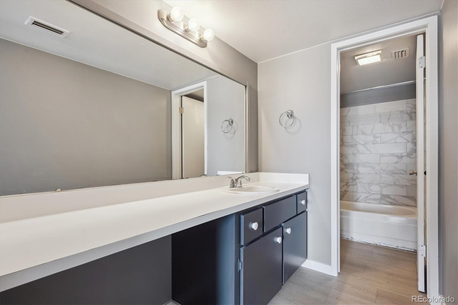 MLS Image #14 for 9995 e harvard avenue,denver, Colorado