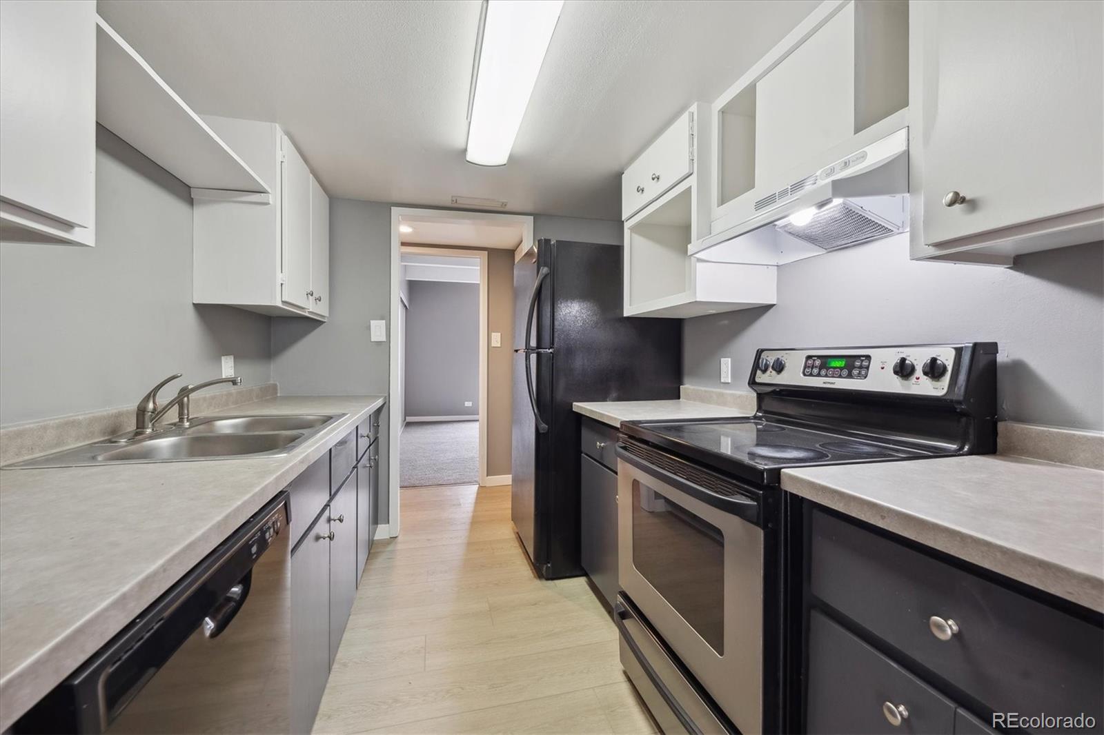 MLS Image #9 for 9995 e harvard avenue,denver, Colorado