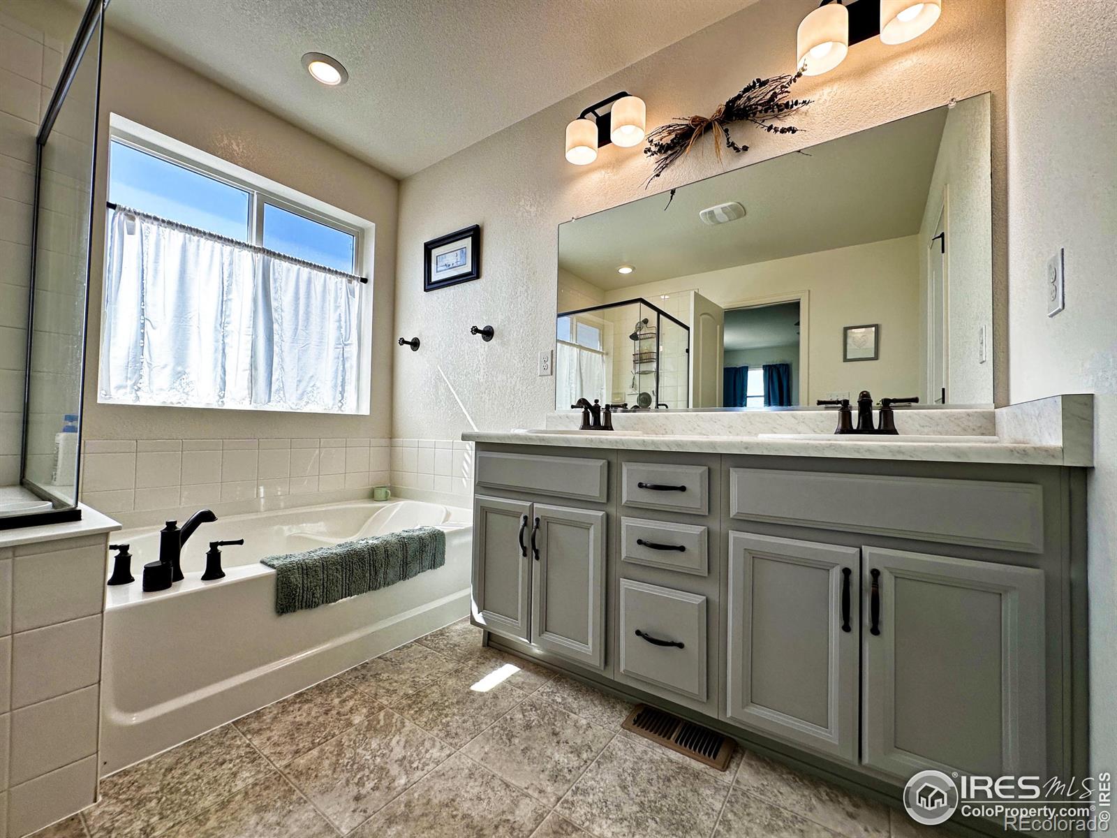 MLS Image #25 for 1495  biffle court,berthoud, Colorado