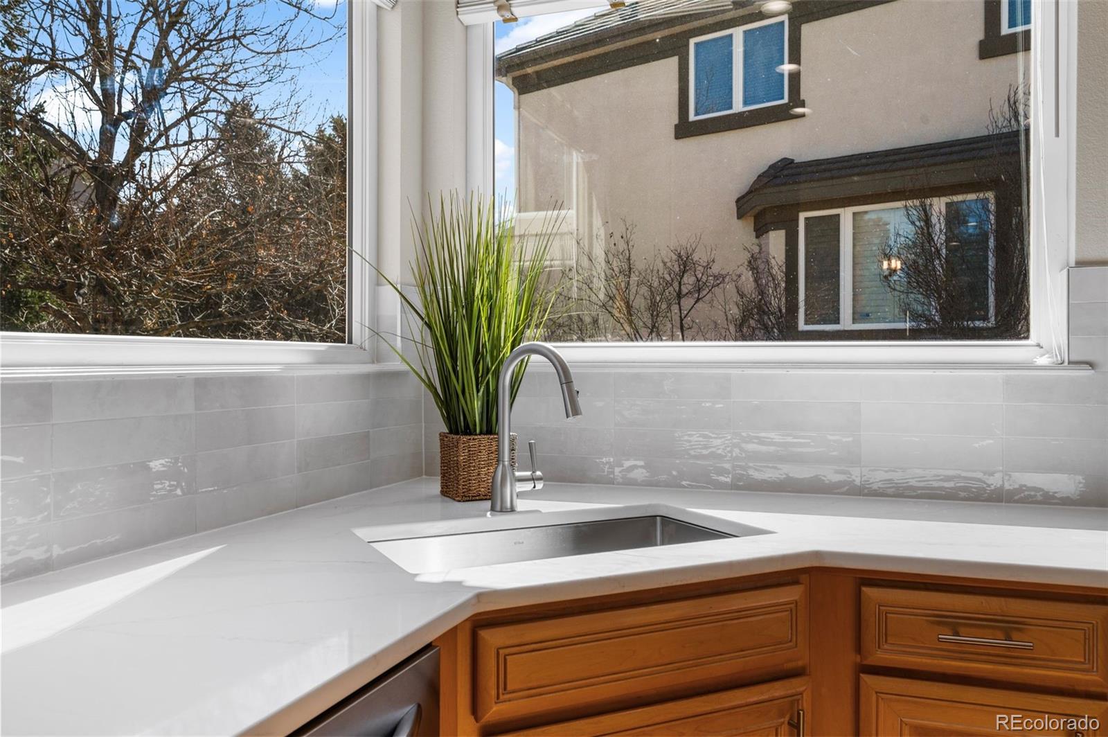 MLS Image #12 for 21548 e ottawa circle,aurora, Colorado