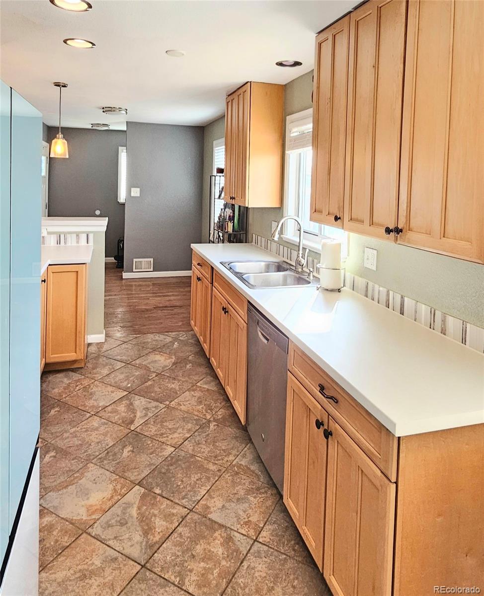 MLS Image #4 for 3493 s eudora street,denver, Colorado