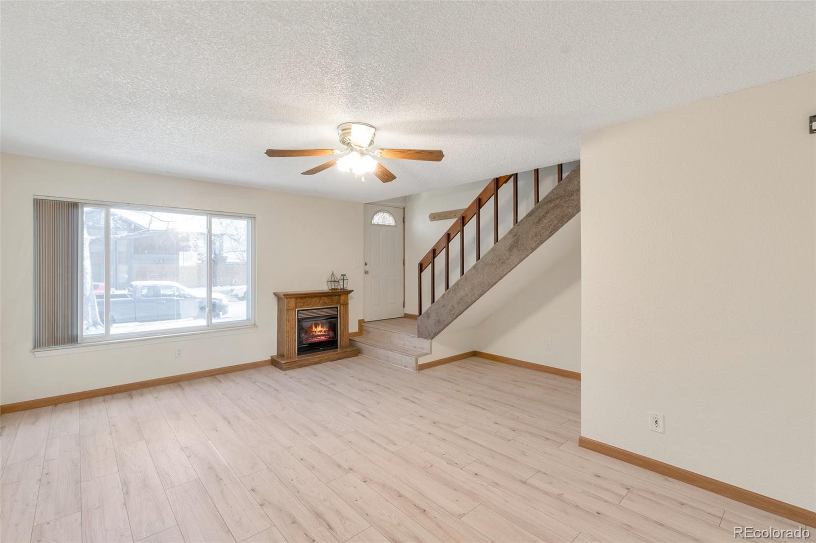 MLS Image #3 for 1203 s crystal way,aurora, Colorado