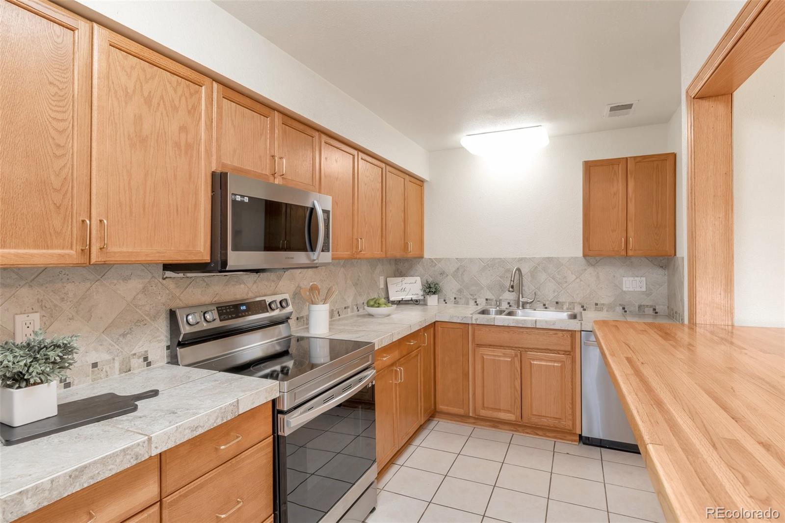 MLS Image #5 for 1203 s crystal way,aurora, Colorado