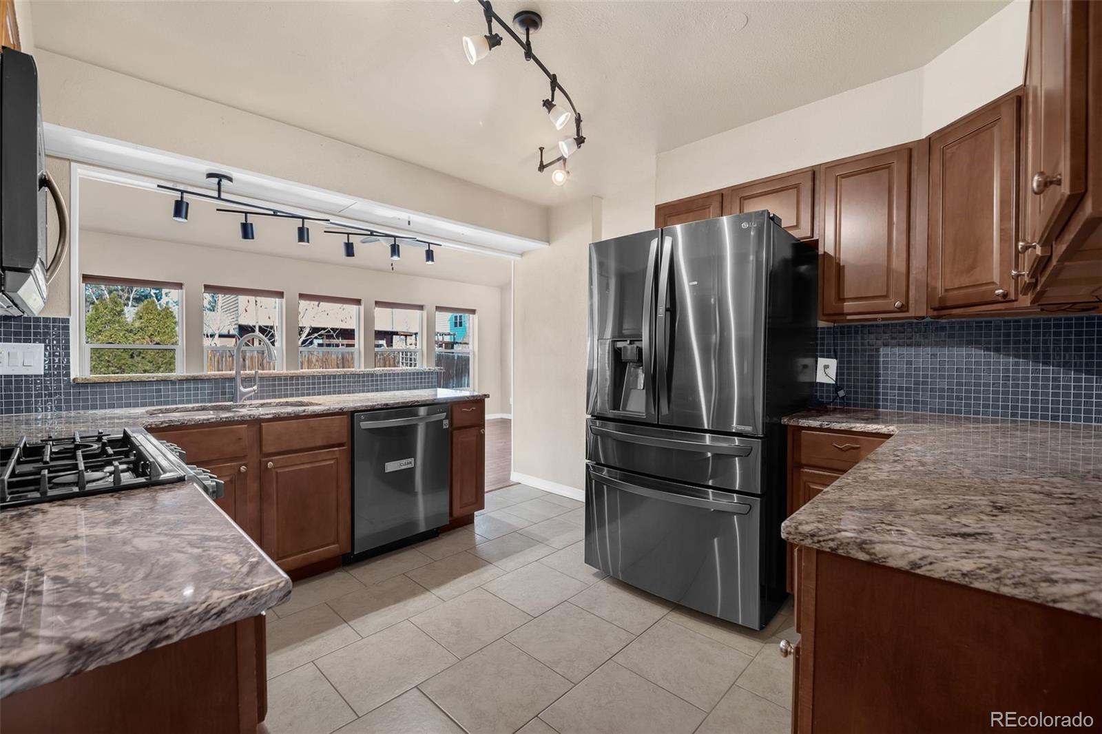 MLS Image #11 for 4643 s vivian court,morrison, Colorado