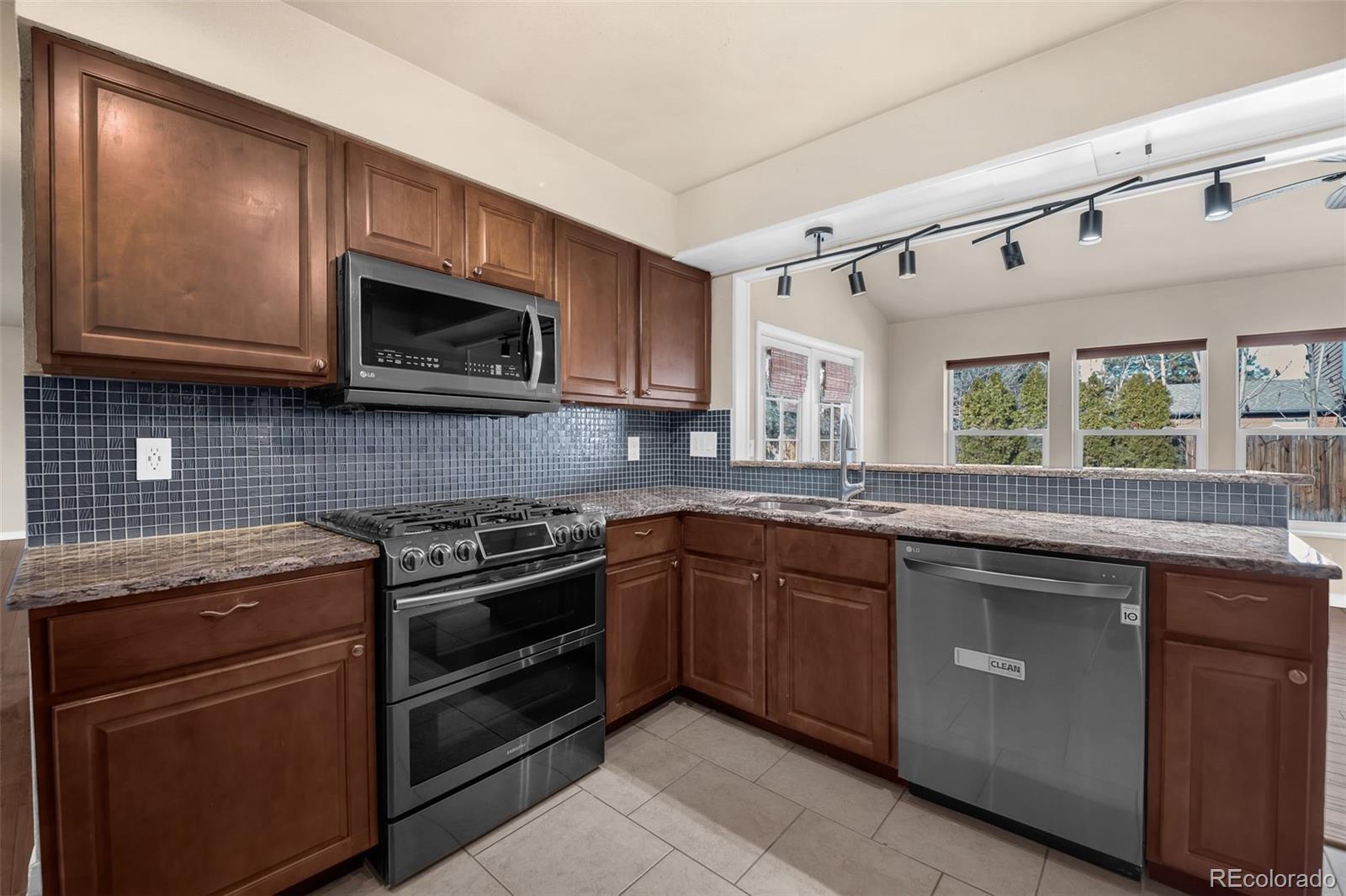 MLS Image #12 for 4643 s vivian court,morrison, Colorado