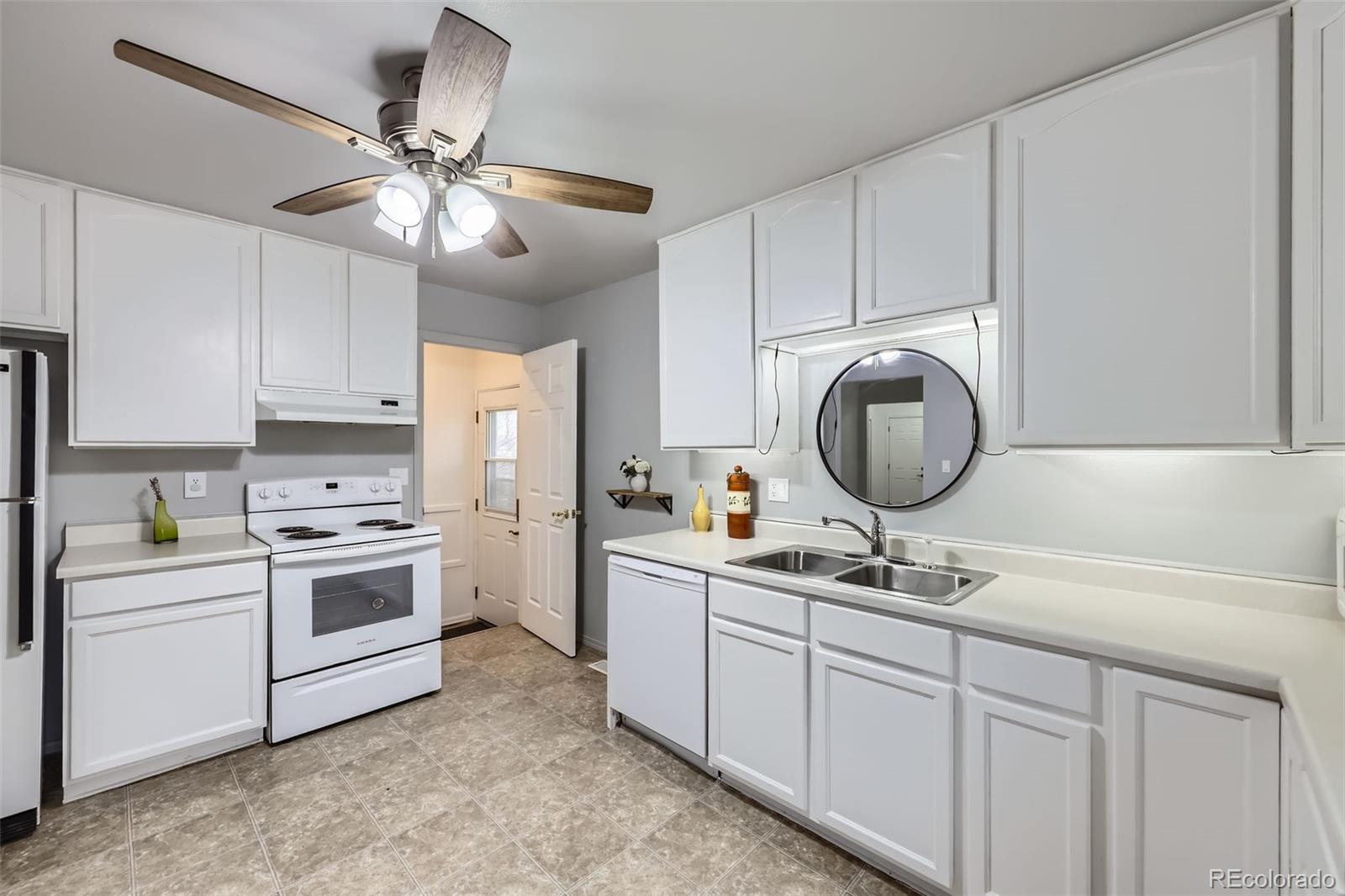 MLS Image #7 for 427  hickory street,broomfield, Colorado