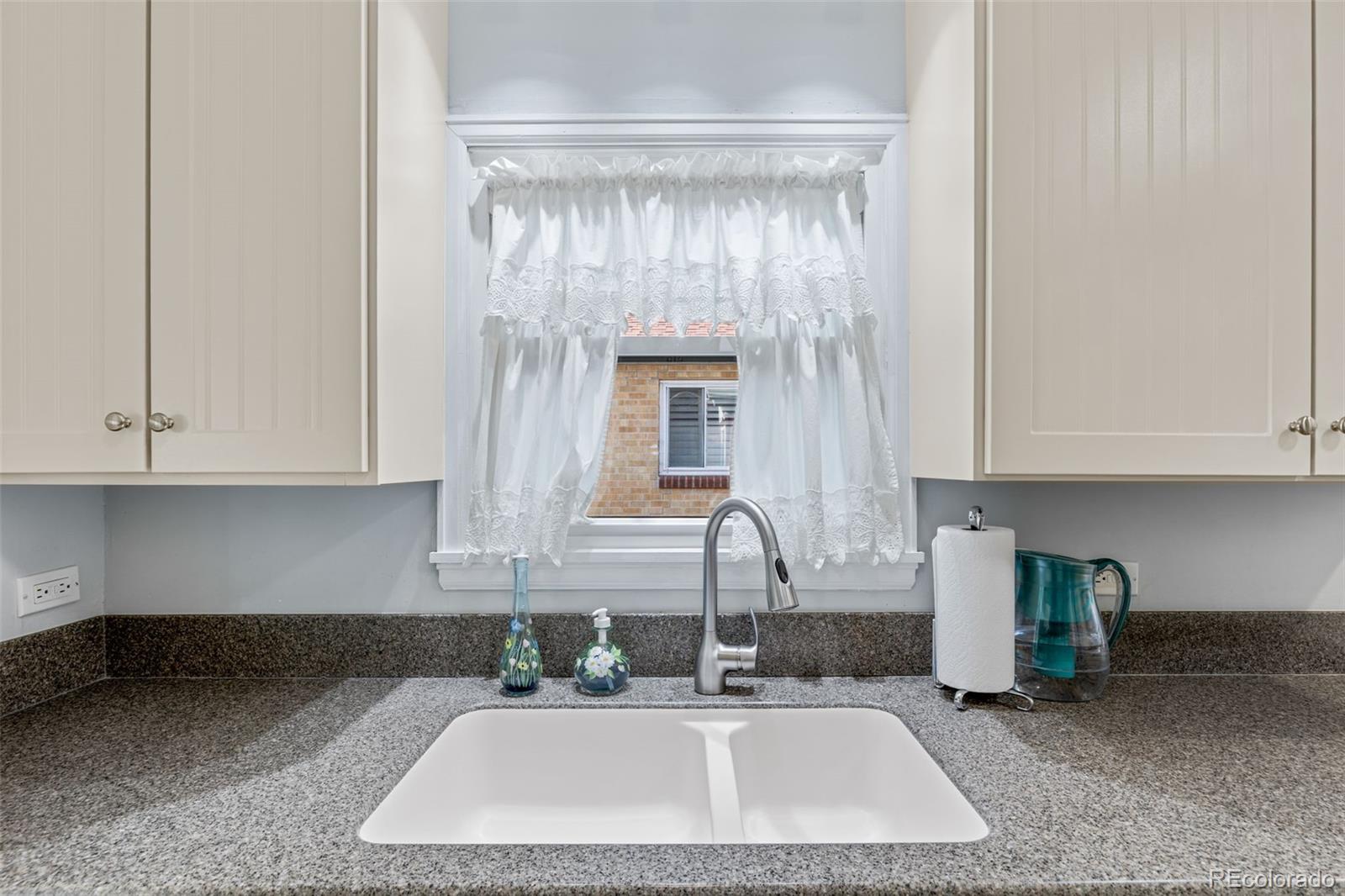 MLS Image #19 for 1273 s jackson street,denver, Colorado