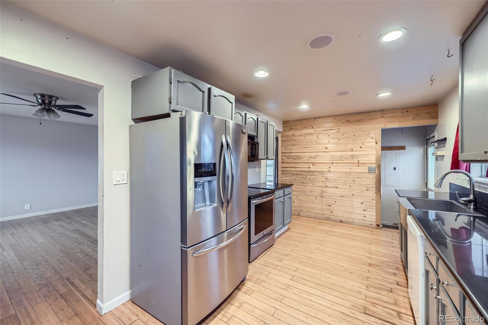 MLS Image #11 for 3550 e 91st avenue,thornton, Colorado
