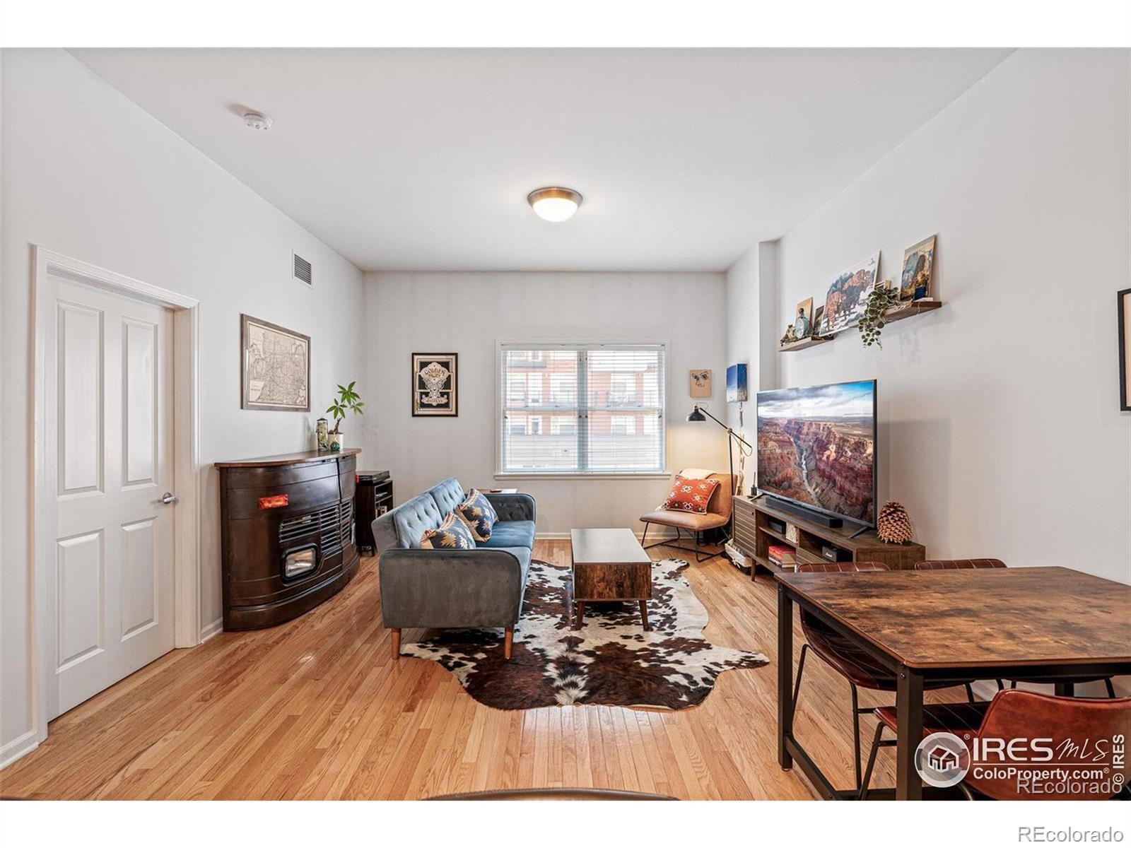 MLS Image #2 for 1950 n logan street,denver, Colorado