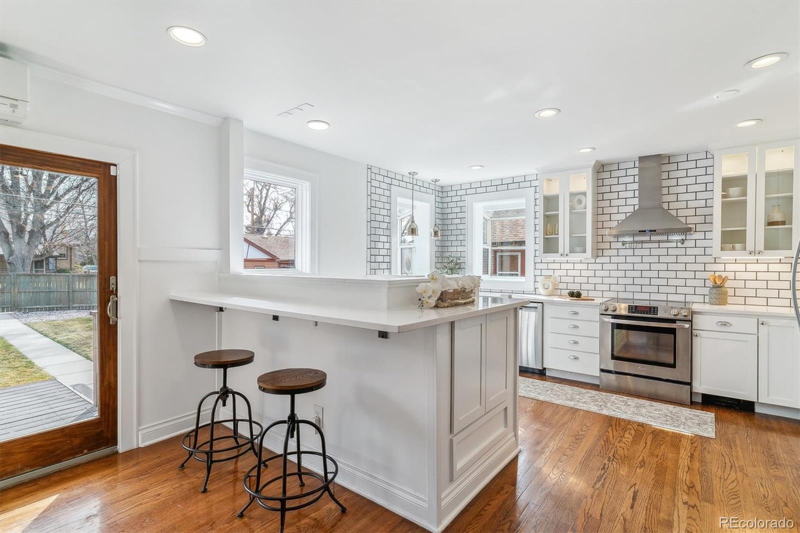 MLS Image #9 for 474 s gaylord street,denver, Colorado