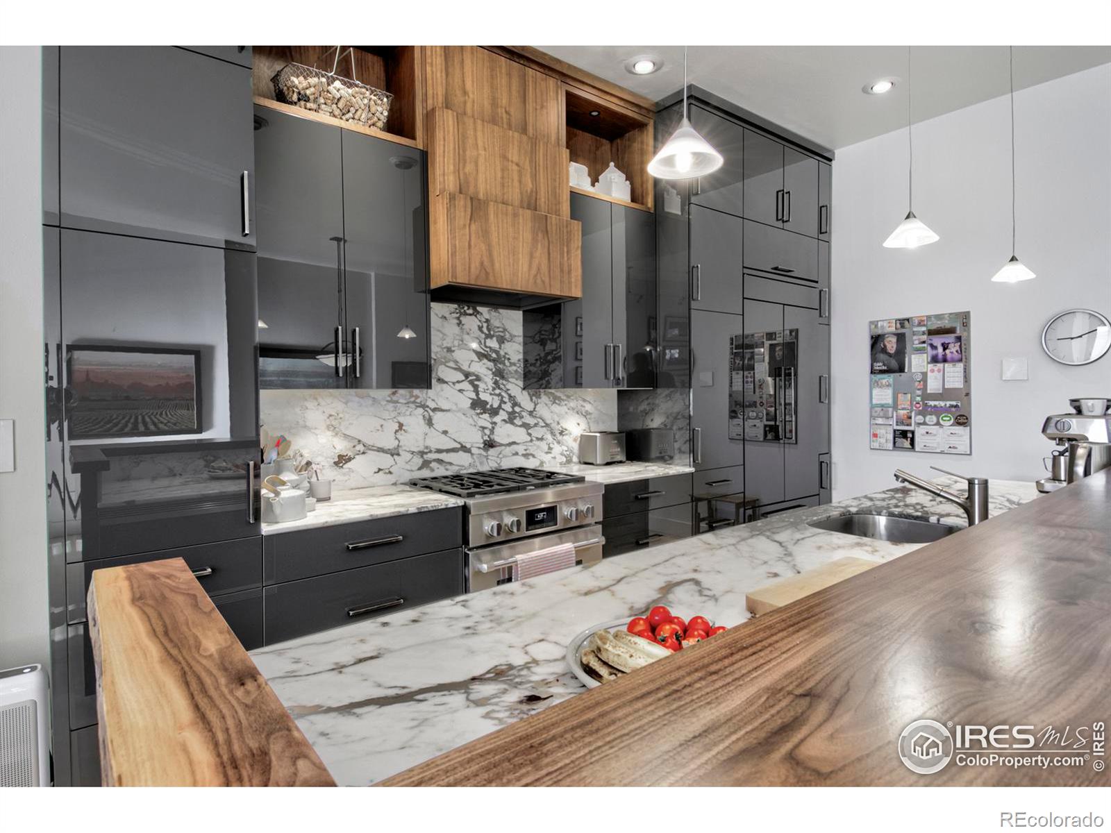 MLS Image #8 for 2011  100 year party court,longmont, Colorado