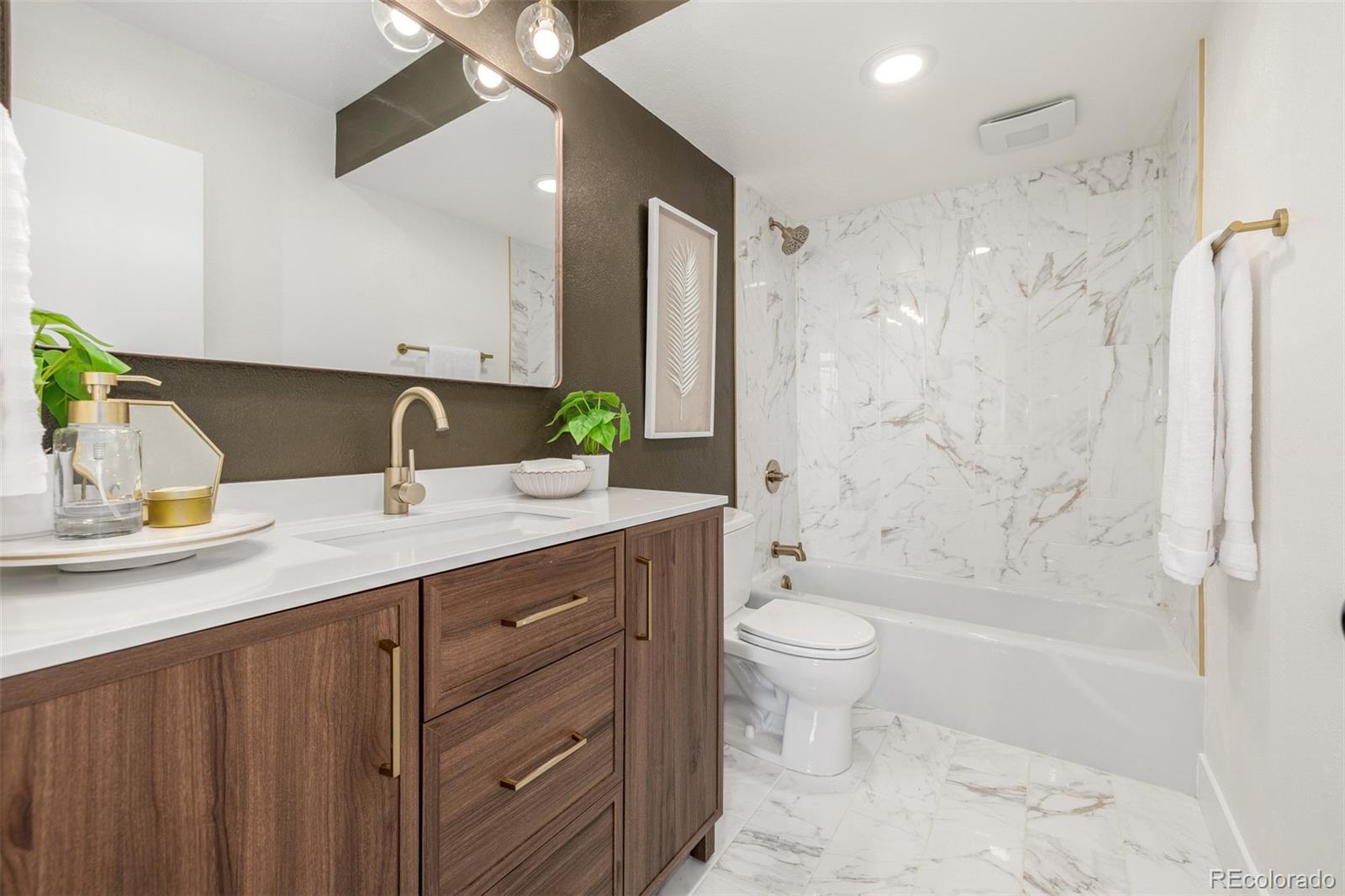 MLS Image #27 for 460 s marion parkway,denver, Colorado