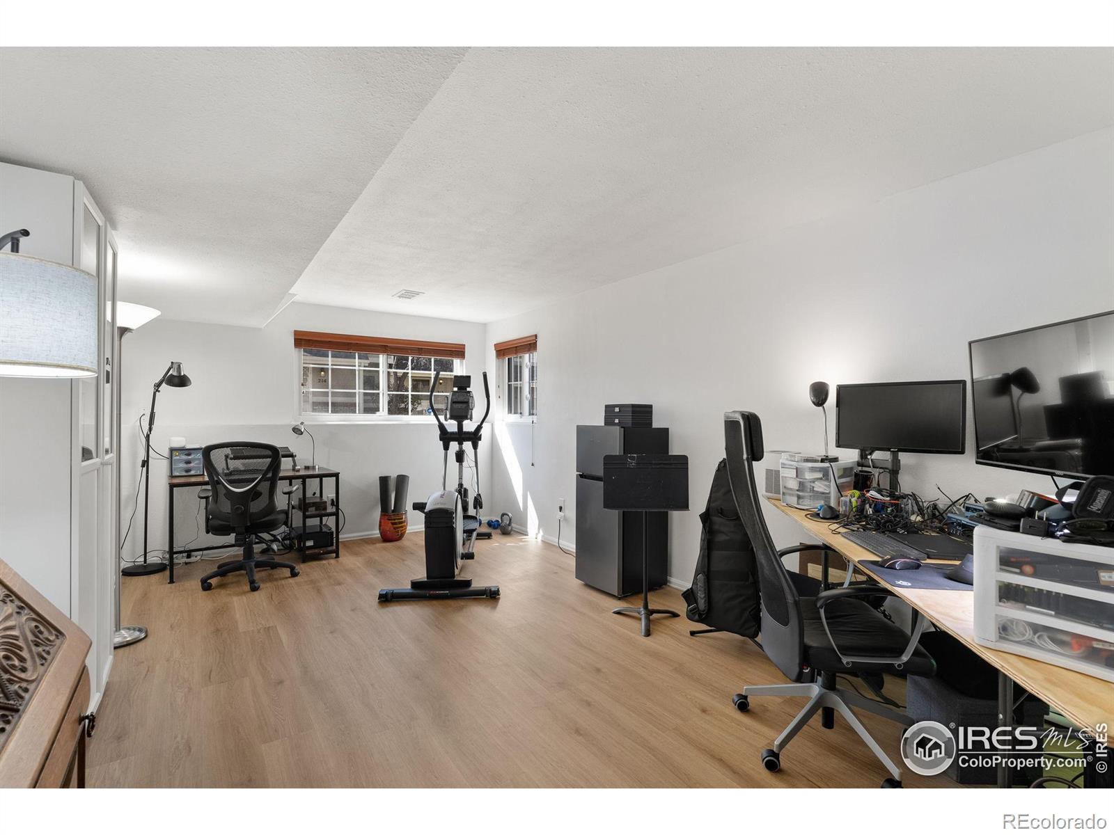 MLS Image #12 for 1470 s quebec way,denver, Colorado
