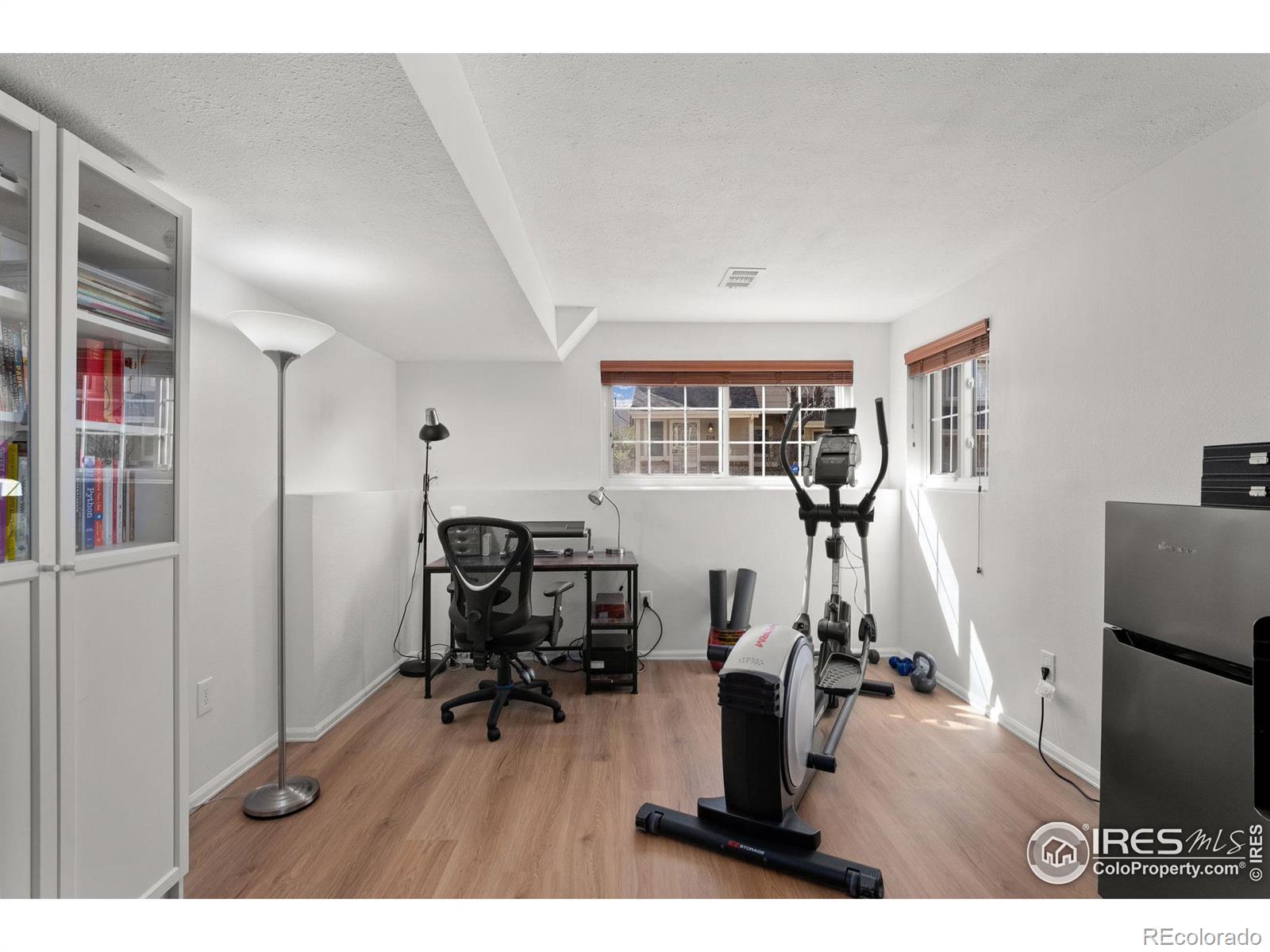 MLS Image #13 for 1470 s quebec way,denver, Colorado