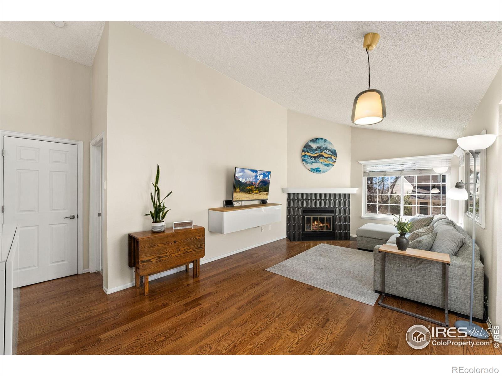 MLS Image #4 for 1470 s quebec way,denver, Colorado