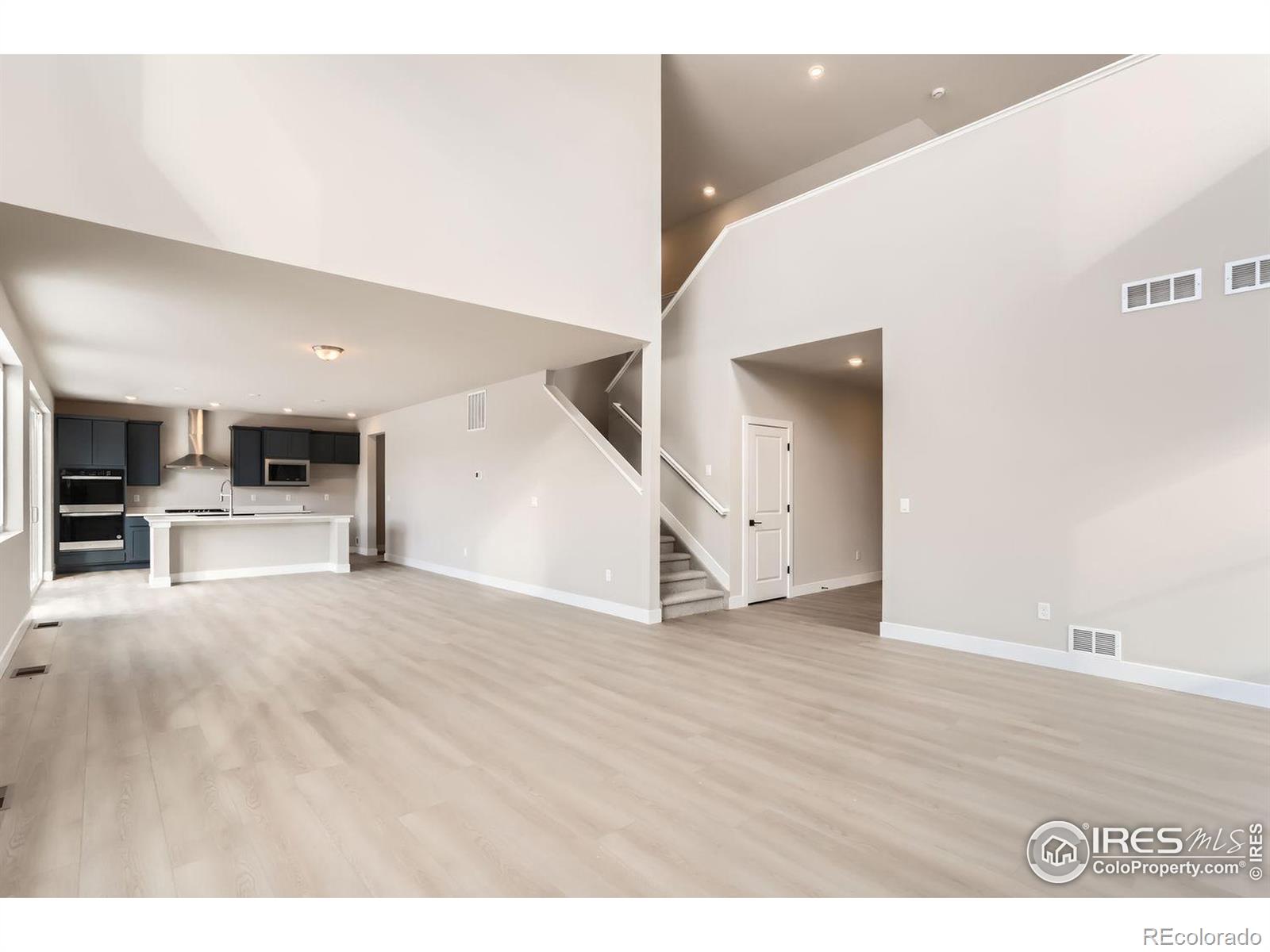 MLS Image #16 for 3013  south flat circle,longmont, Colorado