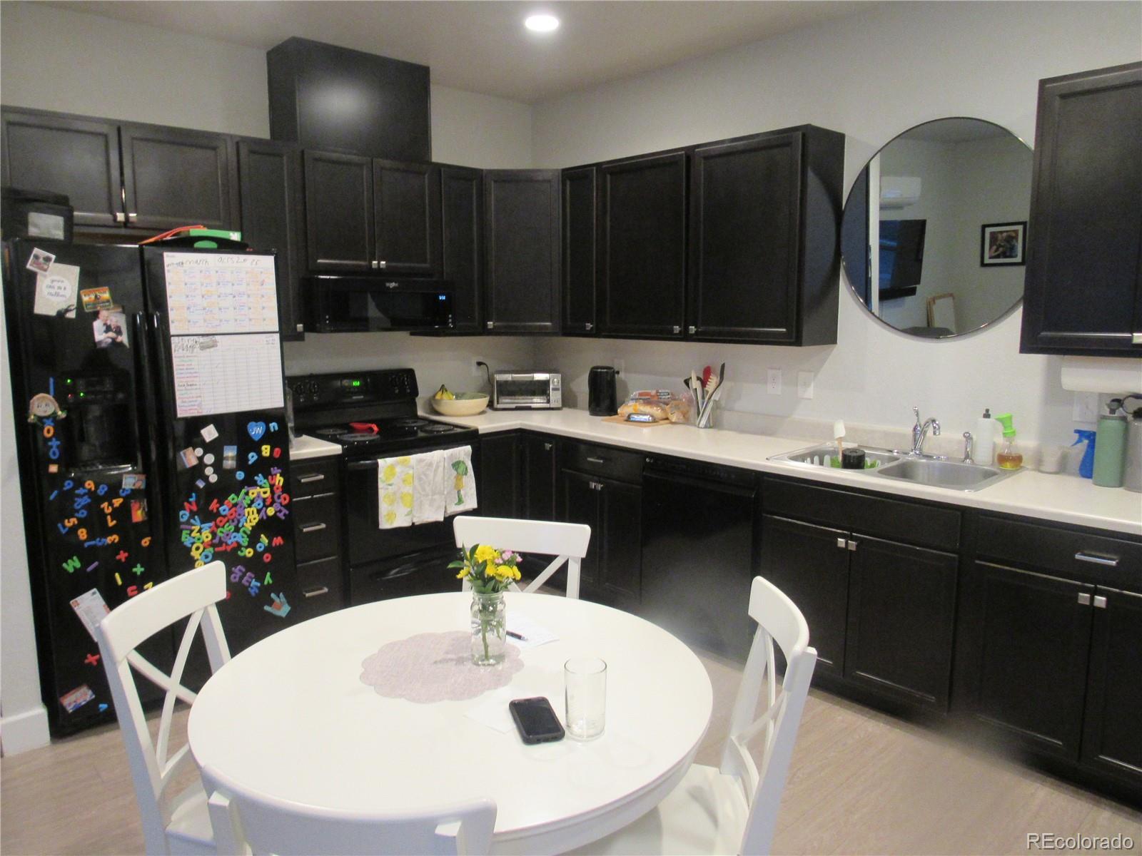 MLS Image #5 for 6848 e archer drive,denver, Colorado