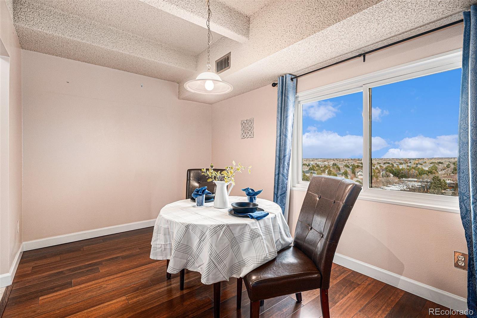 MLS Image #5 for 7865 e mississippi avenue,denver, Colorado