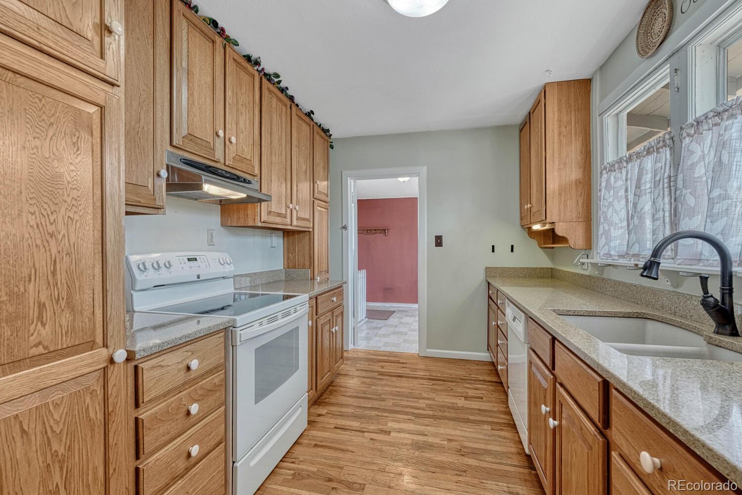 MLS Image #13 for 610 e fontanero street,colorado springs, Colorado