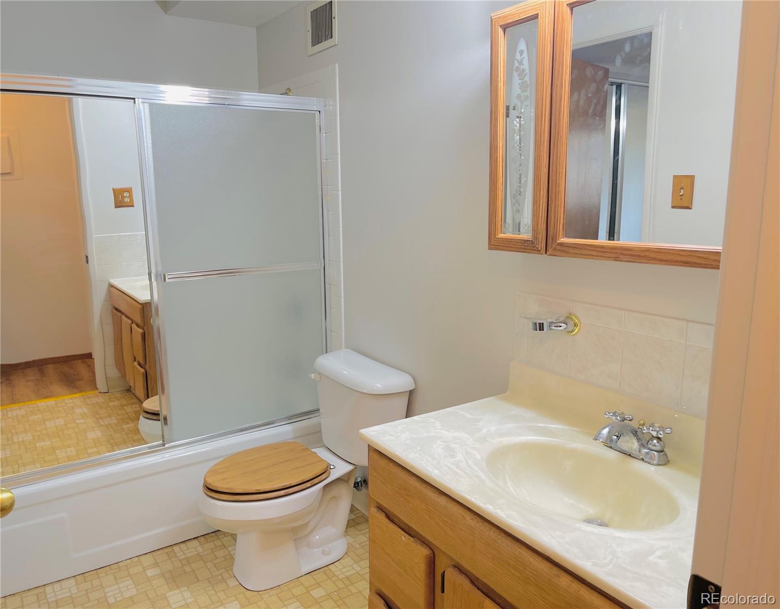 MLS Image #8 for 695 s alton way 6b,denver, Colorado