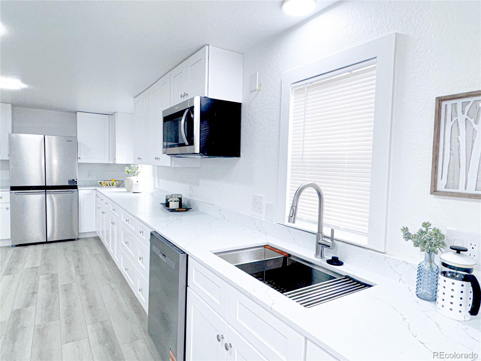 MLS Image #3 for 815  plum avenue,lochbuie, Colorado