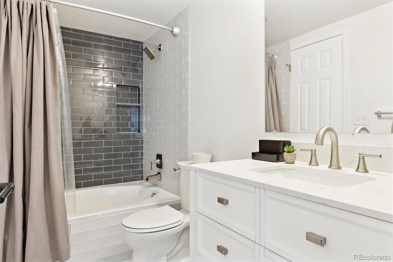 MLS Image #22 for 5926 s jellison street b,littleton, Colorado