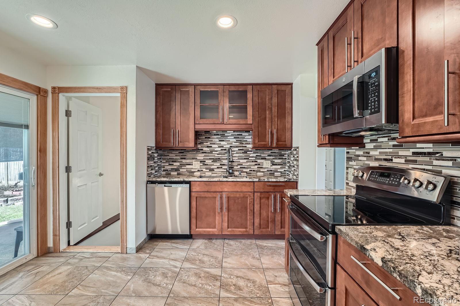 MLS Image #7 for 6083 s dudley way,littleton, Colorado