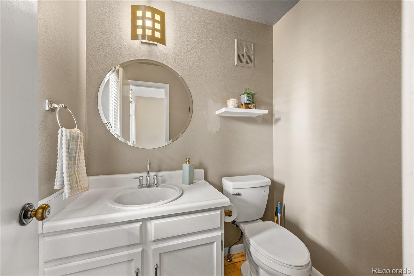 MLS Image #12 for 14822 e penwood place,aurora, Colorado