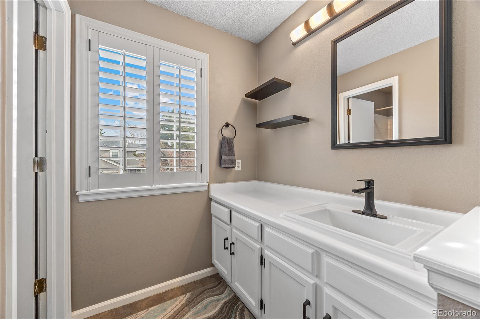 MLS Image #16 for 14822 e penwood place,aurora, Colorado