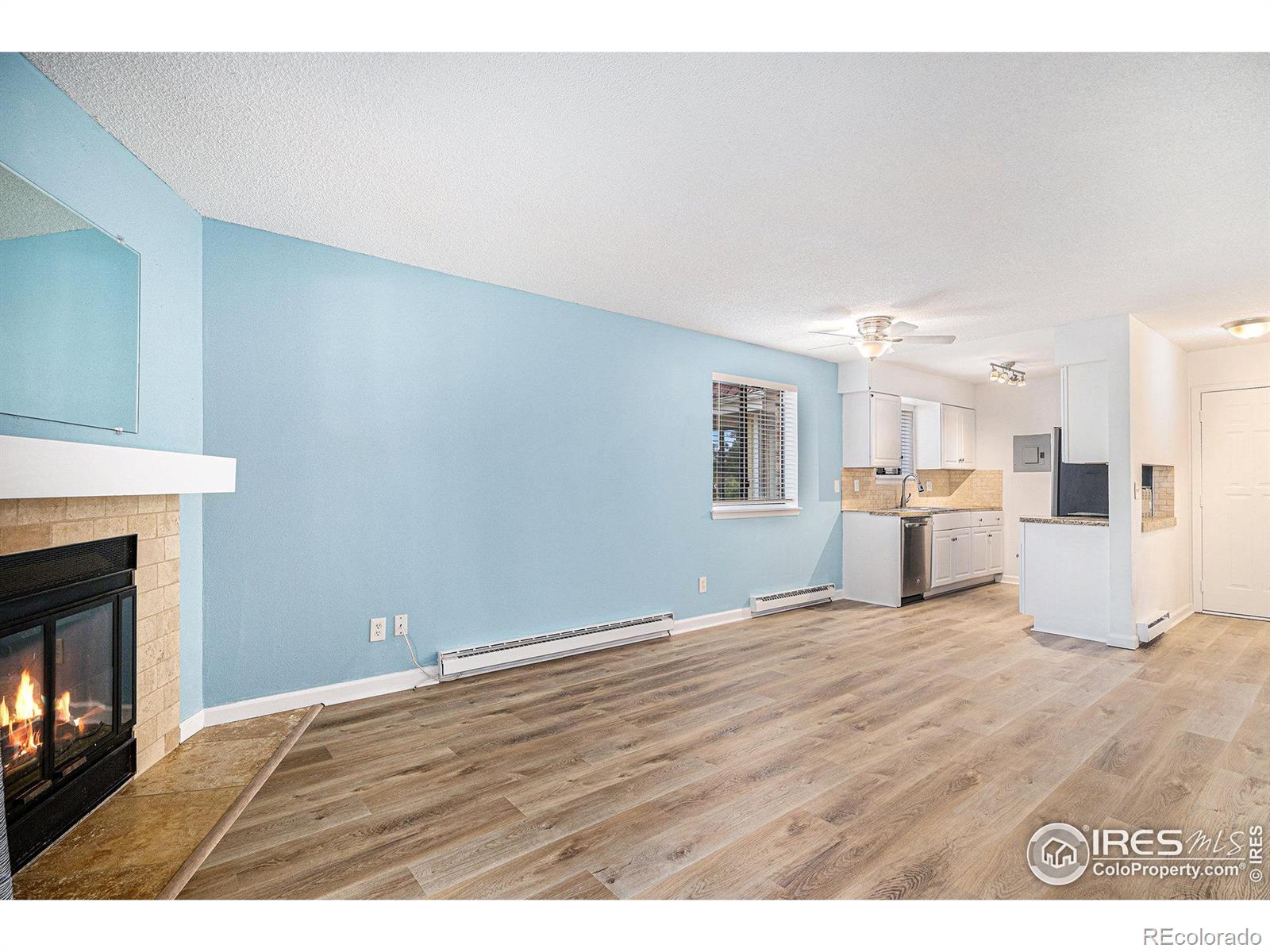 MLS Image #3 for 14760 e kentucky drive,aurora, Colorado