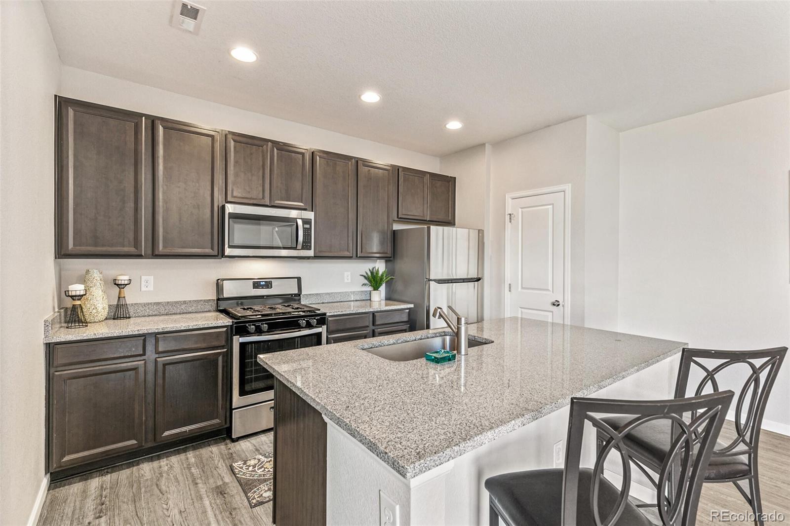 MLS Image #8 for 26857 e maple avenue,aurora, Colorado