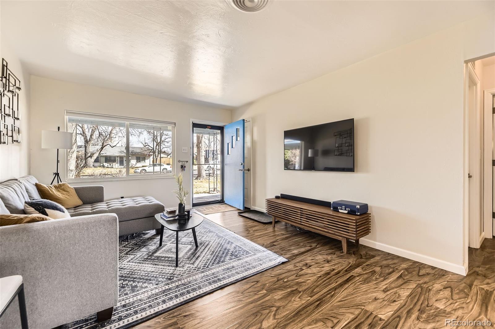 MLS Image #4 for 3041 s fairfax street,denver, Colorado
