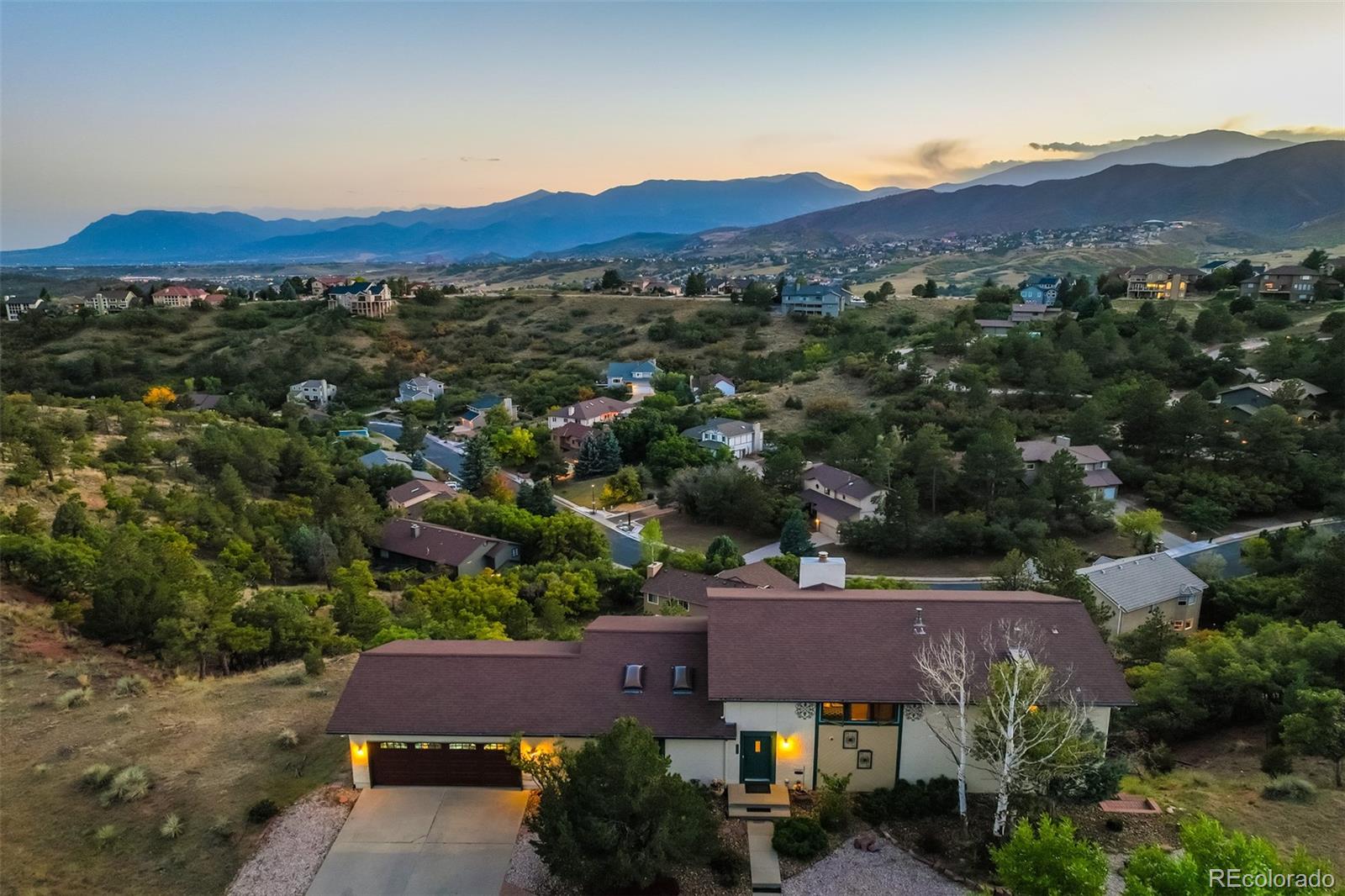MLS Image #2 for 1575  oak hills drive,colorado springs, Colorado